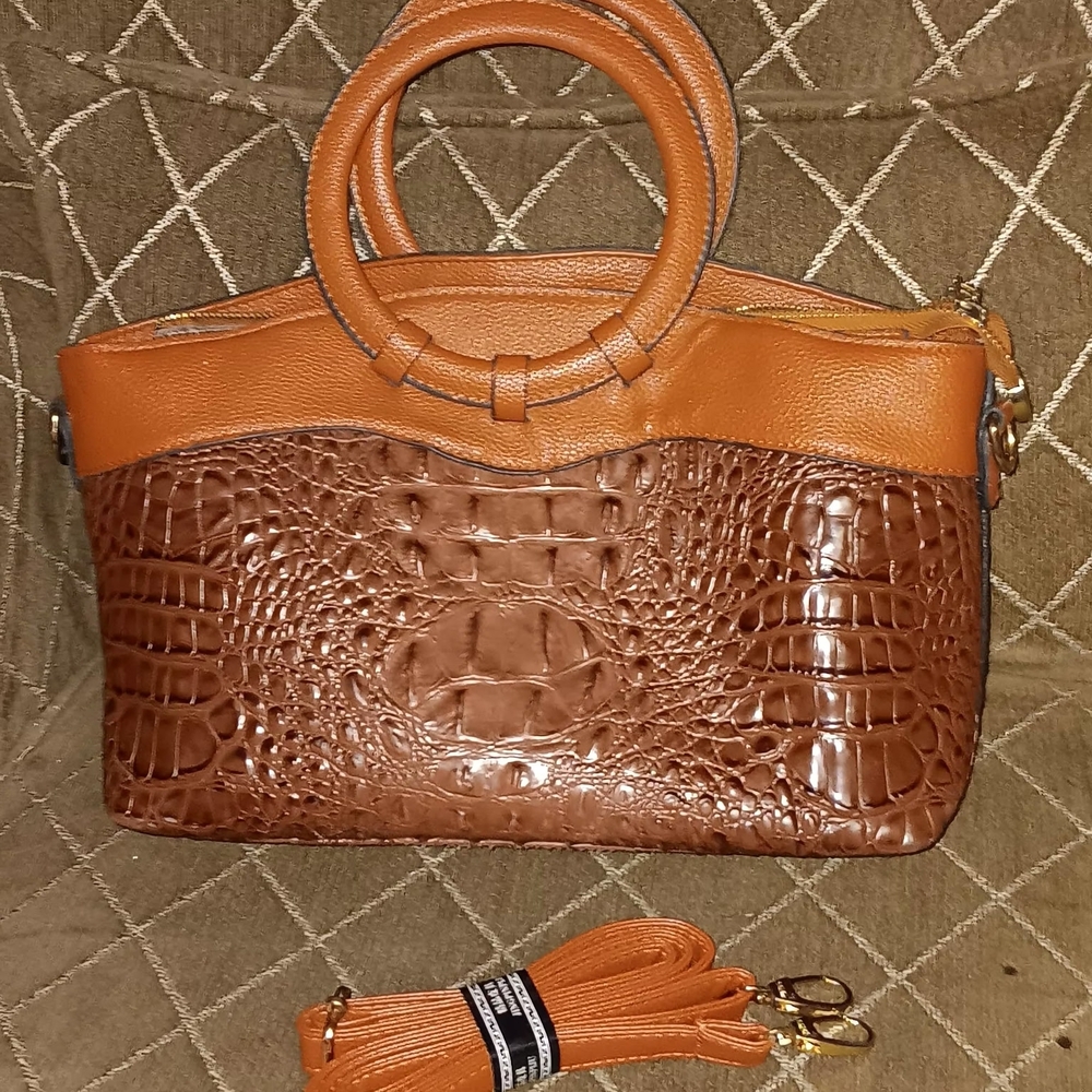 Elegant Brown Croc-Embossed Women's Handbag
